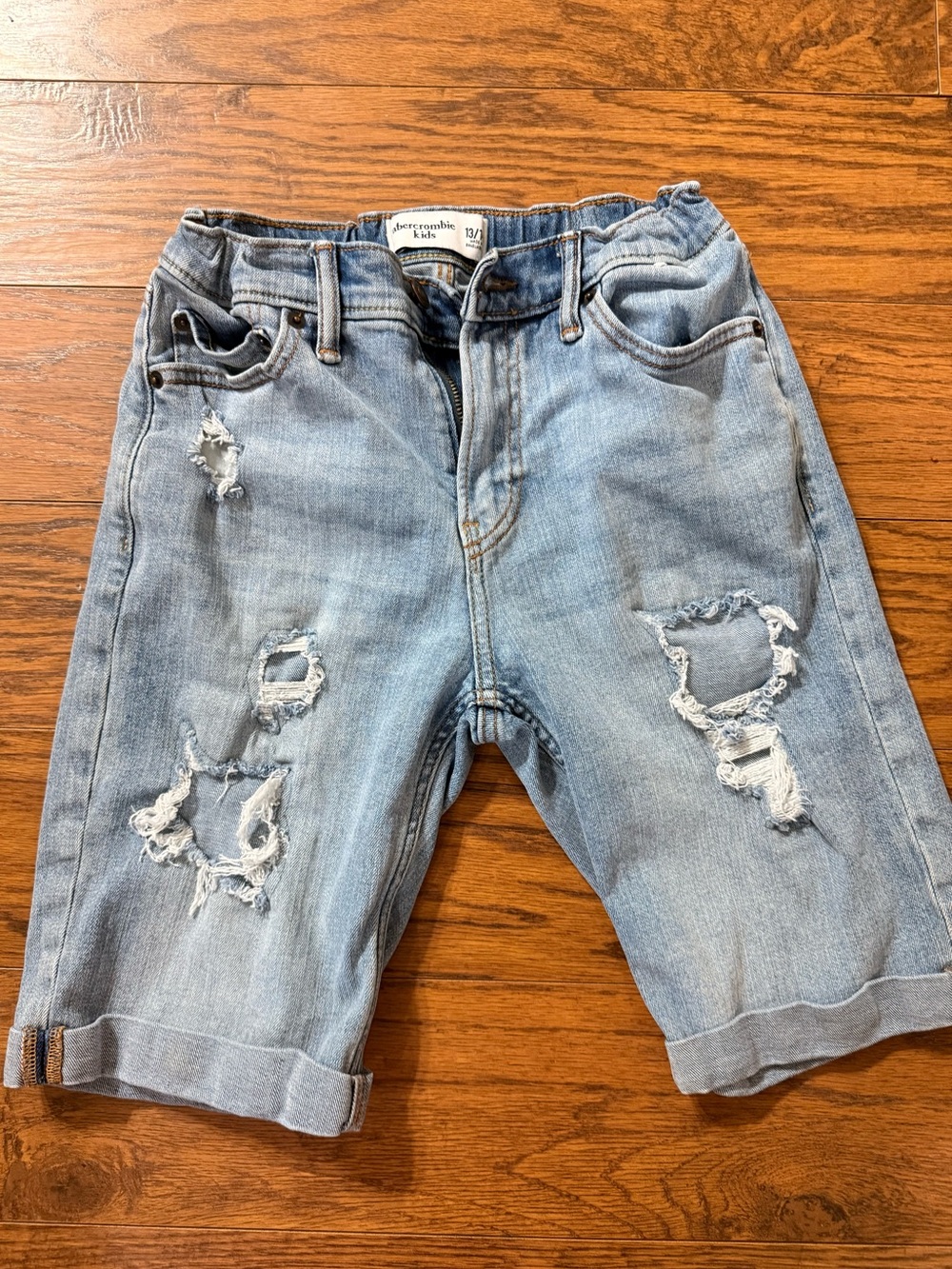 Abercrombie Kids Youth/ Boys Denim Shorts Size 13/14 At The Knee Length